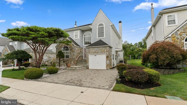 1241 SEROTA PL, Philadelphia, PA 19115