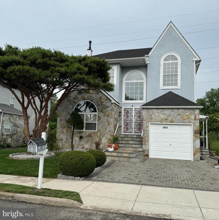 1241 SEROTA PL, Philadelphia, PA 19115