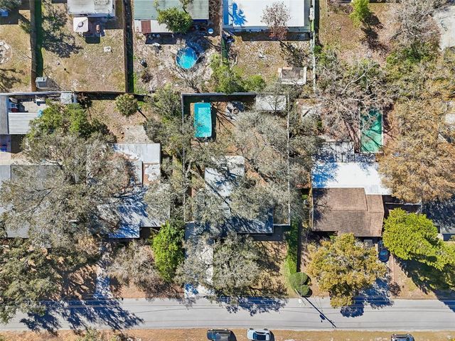 10224 N OAKLEAF AVENUE, Tampa, FL 33612