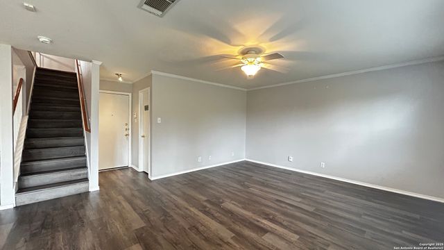 8319 SHOOTING QUAIL, San Antonio, TX 78250