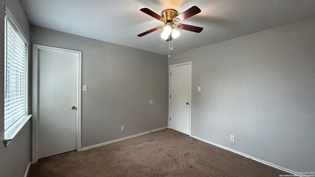8319 SHOOTING QUAIL, San Antonio, TX 78250