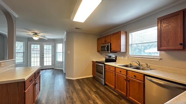 8319 SHOOTING QUAIL, San Antonio, TX 78250