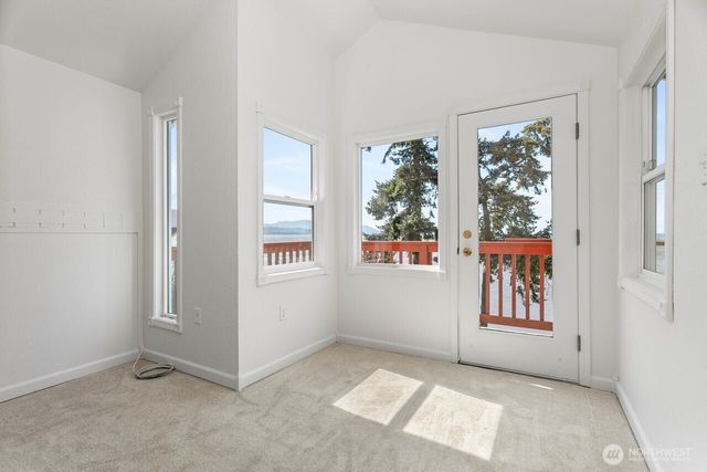 3671 Harnden Road, Bellingham, WA 98226