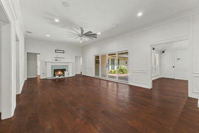 6812 Summer Meadow Lane, Dallas, TX 75252