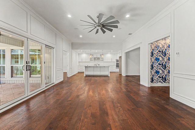 6812 Summer Meadow Lane, Dallas, TX 75252