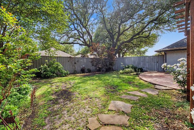6812 Summer Meadow Lane, Dallas, TX 75252