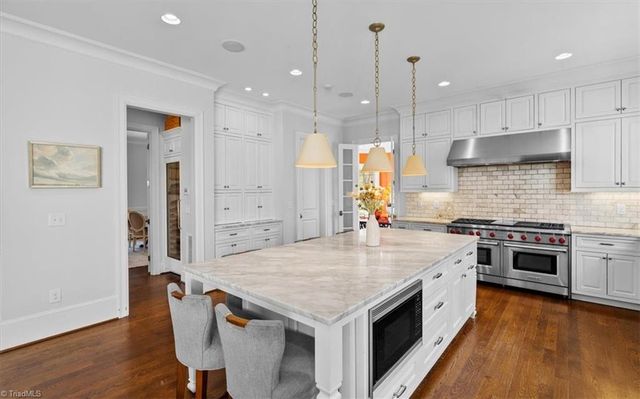 199 Country Club Drive, Greensboro, NC 27408