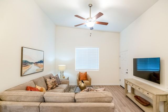 4122-4126 E Kaweah, Visalia, CA 93292