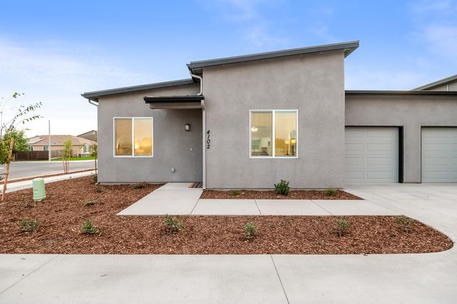 4122-4126 E Kaweah, Visalia, CA 93292