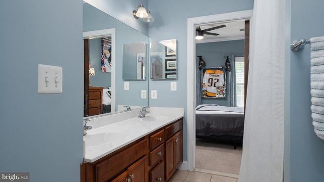 13128 KAHNS RD, Manassas, VA 20112