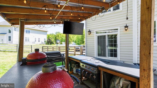 13128 KAHNS RD, Manassas, VA 20112