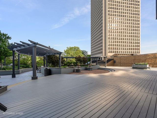 5415 N Sheridan Road 5015, Chicago, IL 60640