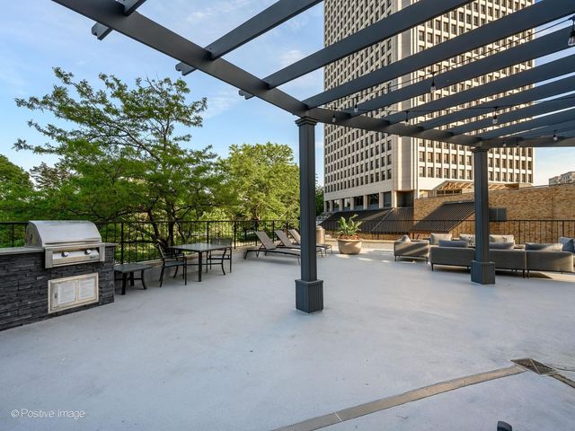 5415 N Sheridan Road 5015, Chicago, IL 60640