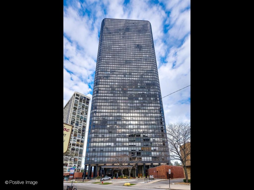 5415 N Sheridan Road 5015, Chicago, IL 60640
