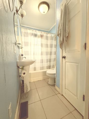 107 W End Dr, Waverly, TN 37185