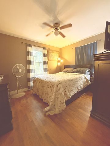 107 W End Dr, Waverly, TN 37185