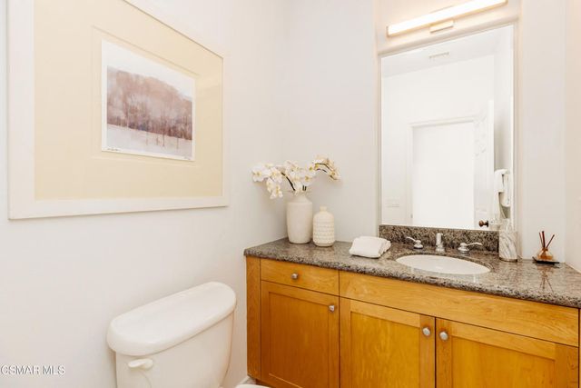 861 Alexandra Court, Oak Park, CA 91377