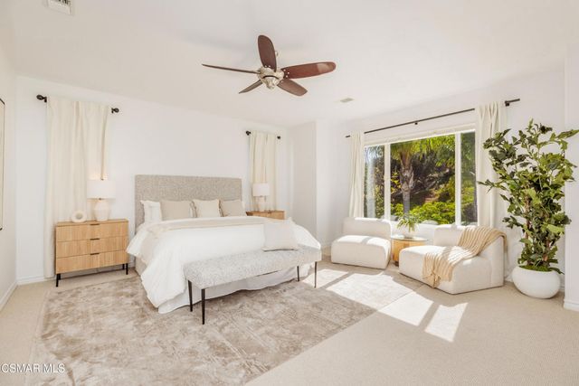 861 Alexandra Court, Oak Park, CA 91377