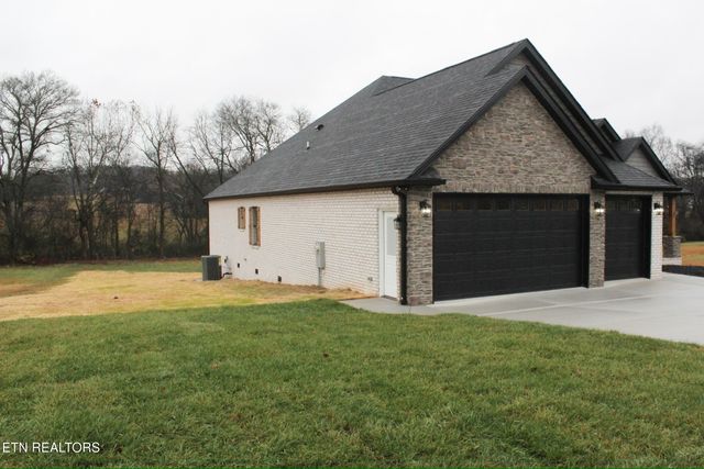 130 Old Hickory Circle, Madisonville, TN 37354