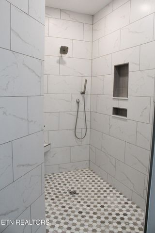 130 Old Hickory Circle, Madisonville, TN 37354