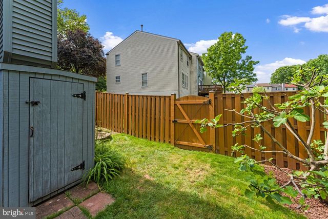 14480 BLACK HORSE CT, Centreville, VA 20120