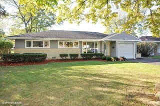 2313 Robincrest Lane, Glenview, IL 60025