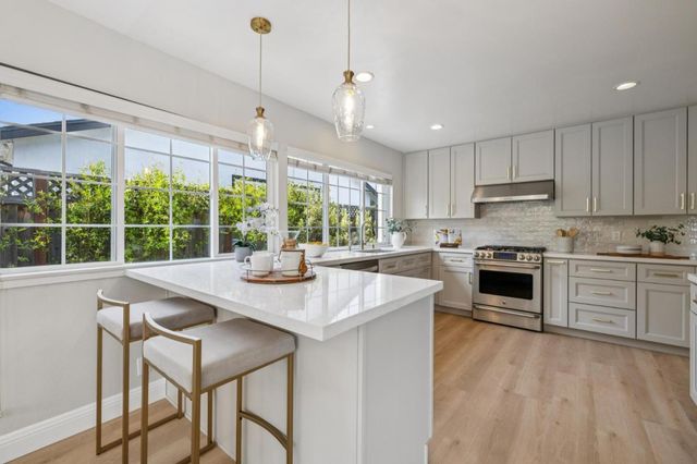 38823 Bluegrass Court, Newark, CA 94560