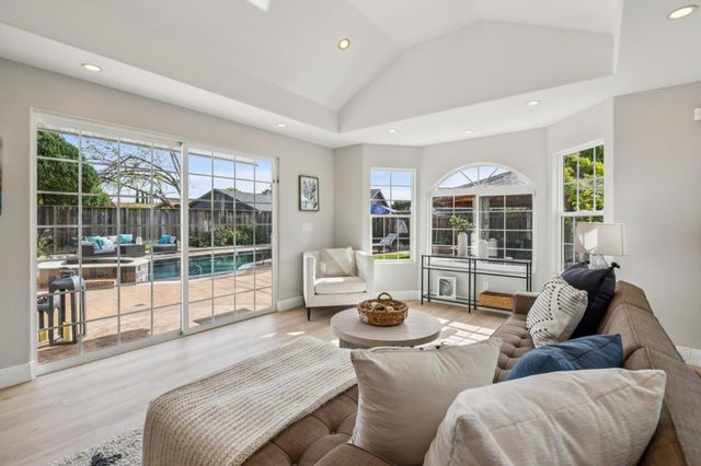 38823 Bluegrass Court, Newark, CA 94560