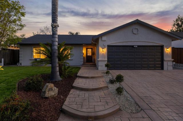 38823 Bluegrass Court, Newark, CA 94560