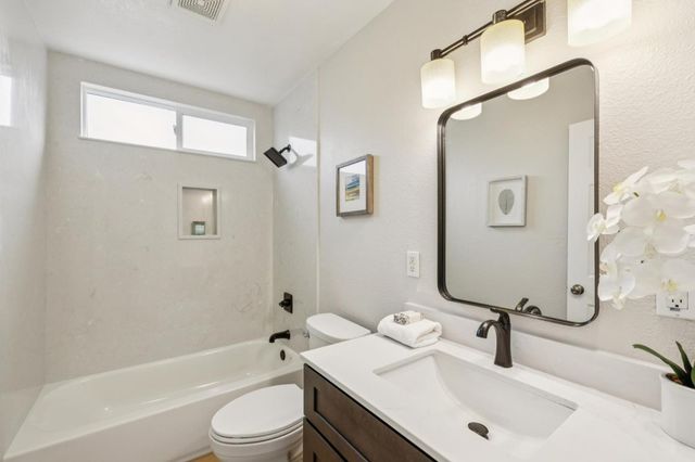 38823 Bluegrass Court, Newark, CA 94560