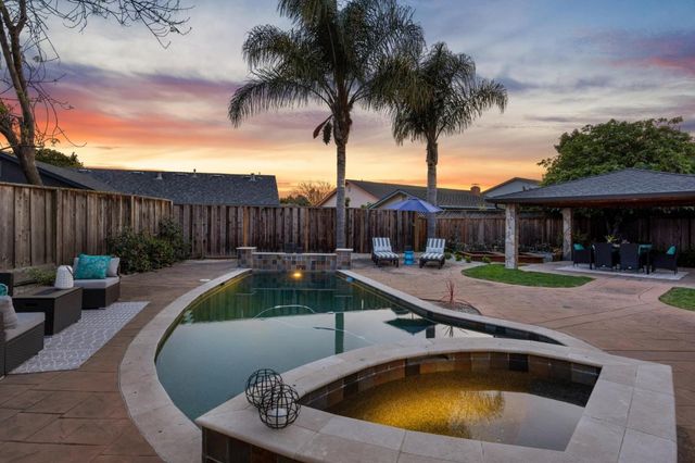 38823 Bluegrass Court, Newark, CA 94560