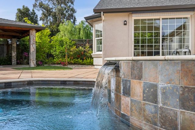 38823 Bluegrass Court, Newark, CA 94560