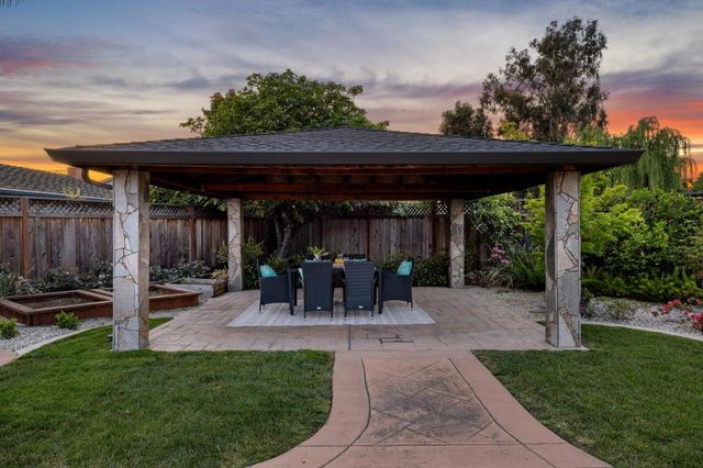 38823 Bluegrass Court, Newark, CA 94560