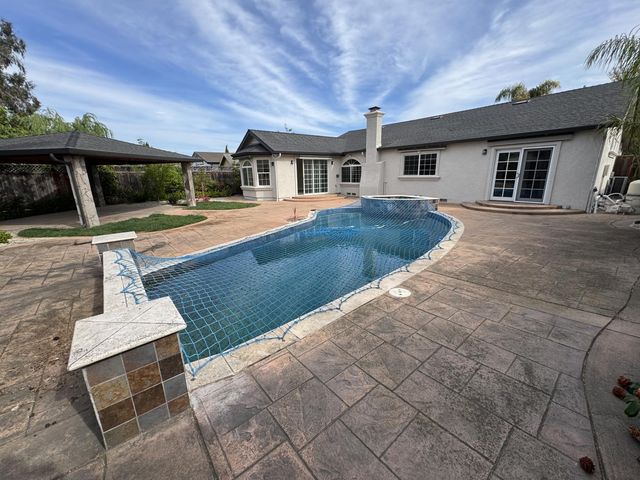 38823 Bluegrass Court, Newark, CA 94560