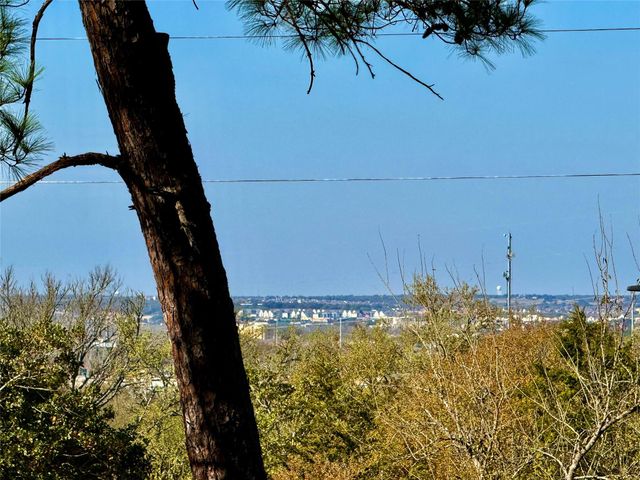 109 and 115 Olomana CT, Bastrop, TX 78602