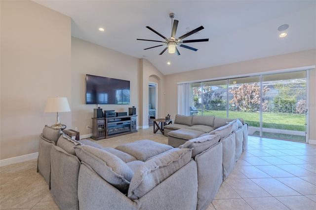 5927 JASPER GLEN DRIVE, Lithia, FL 33547