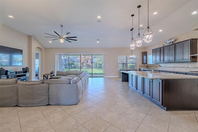 5927 JASPER GLEN DRIVE, Lithia, FL 33547