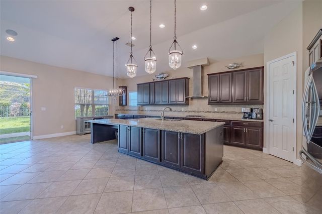 5927 JASPER GLEN DRIVE, Lithia, FL 33547