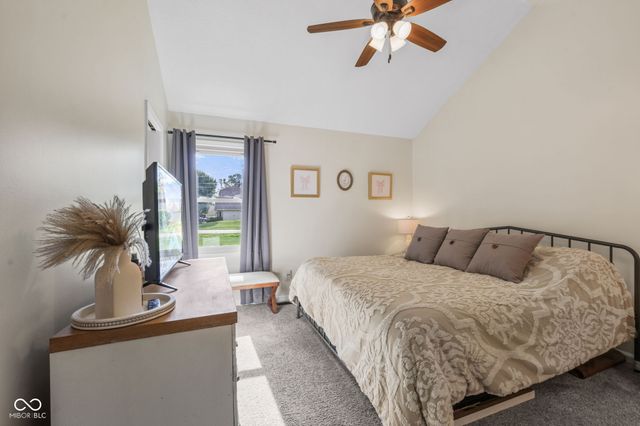 1046 Peppermill Run, Greenwood, IN 46143