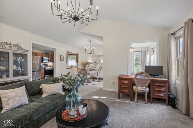 1046 Peppermill Run, Greenwood, IN 46143