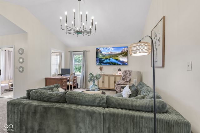1046 Peppermill Run, Greenwood, IN 46143