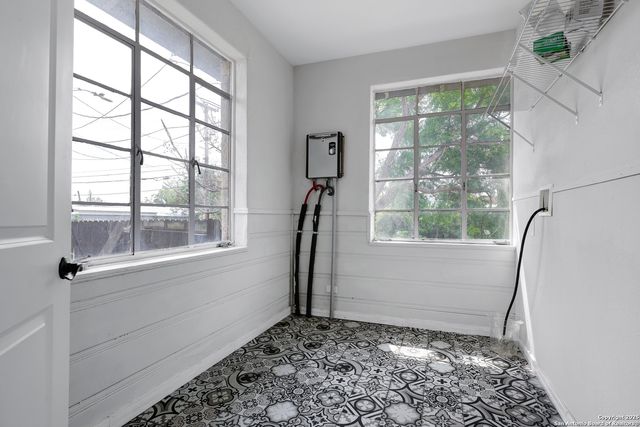 700 Dawson, San Antonio, TX 78202