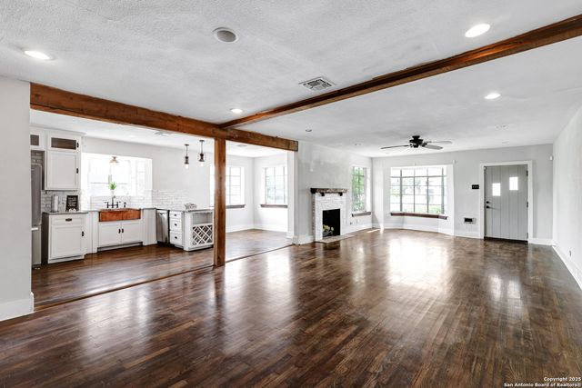 700 Dawson, San Antonio, TX 78202