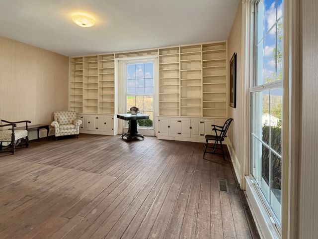 210 Hoha LN, Rocky Mount, VA 24151