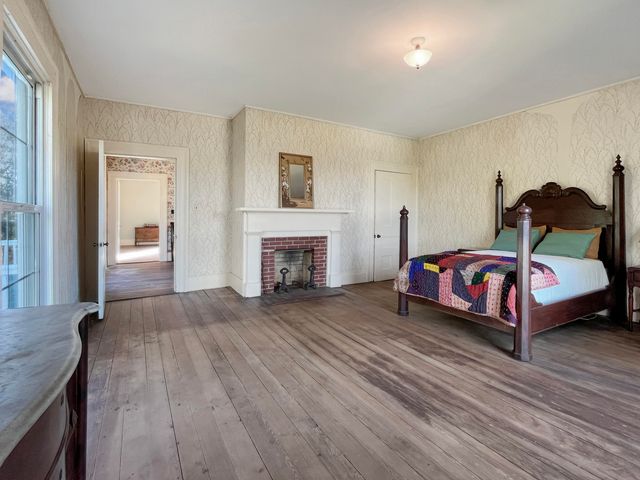 210 Hoha LN, Rocky Mount, VA 24151