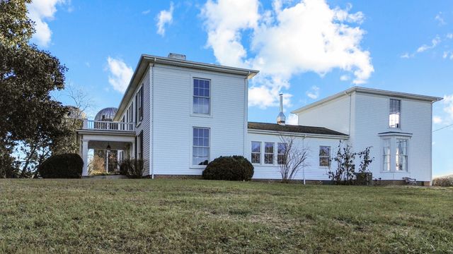 210 Hoha LN, Rocky Mount, VA 24151