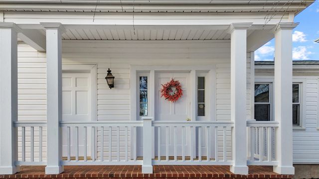 210 Hoha LN, Rocky Mount, VA 24151