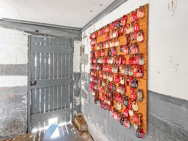 210 Hoha LN, Rocky Mount, VA 24151