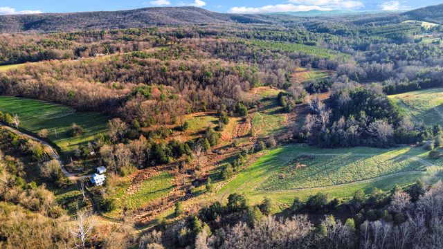 210 Hoha LN, Rocky Mount, VA 24151