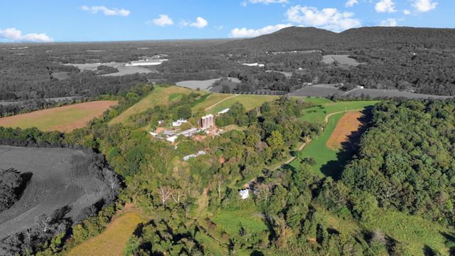 210 Hoha LN, Rocky Mount, VA 24151